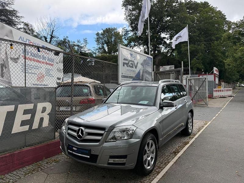 Silber Gebraucht 2011 Mercedes GLK200 SUV | 14.980 € (Fairer Preis) - Bild 1/4