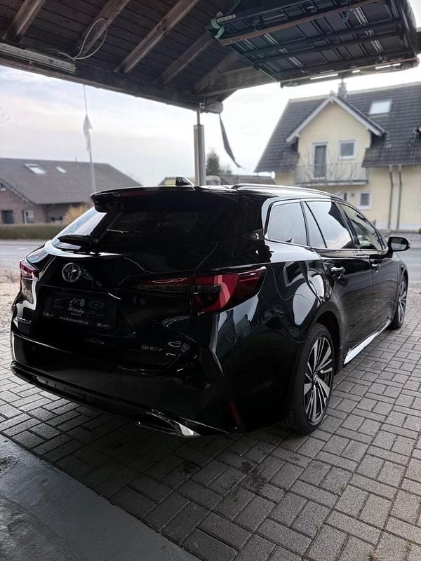 Gebraucht Toyota Corolla 140 PS (102 kW) 2025 Schwarz Kombi
