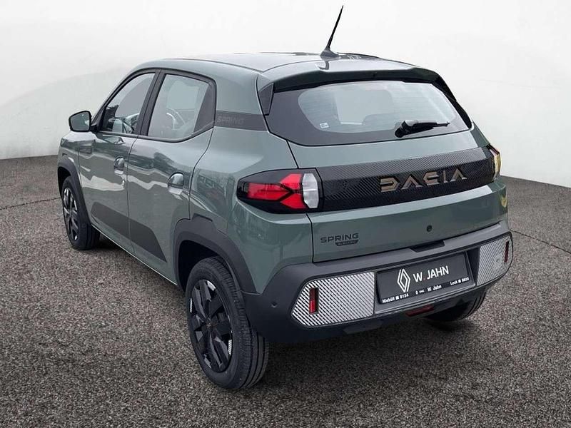 Neu Dacia Spring Extreme 74 kW (101 PS) 2026 Olivgrün Kleinwagen
