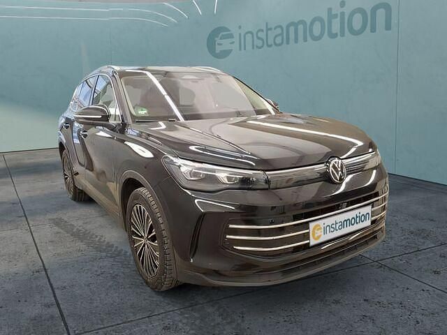 Schwarz Gebraucht 2024 VW Tiguan IQ Drive SUV | 43.725 € (Teuer) - Bild 1/2