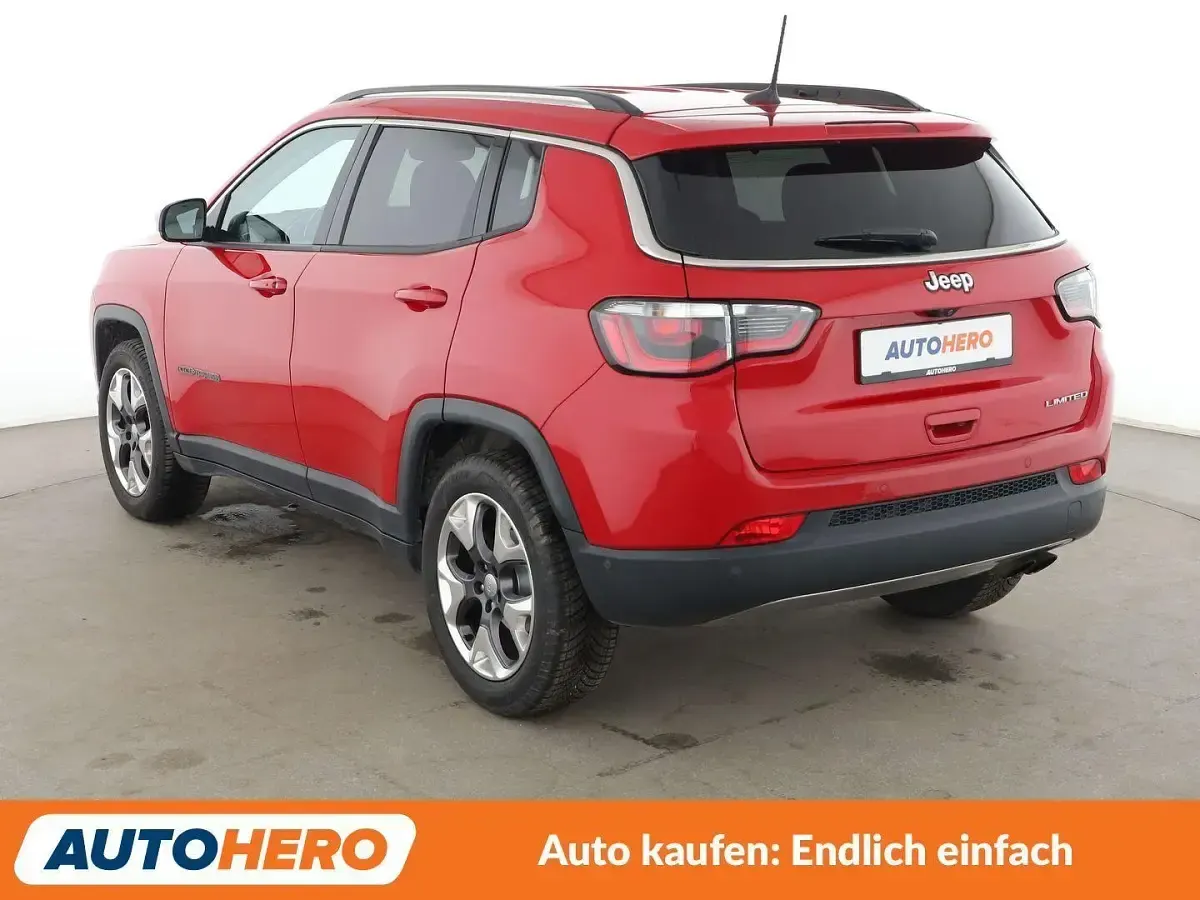 Gebraucht Jeep Compass Limited 140 PS (102 kW) 2019 Rot SUV