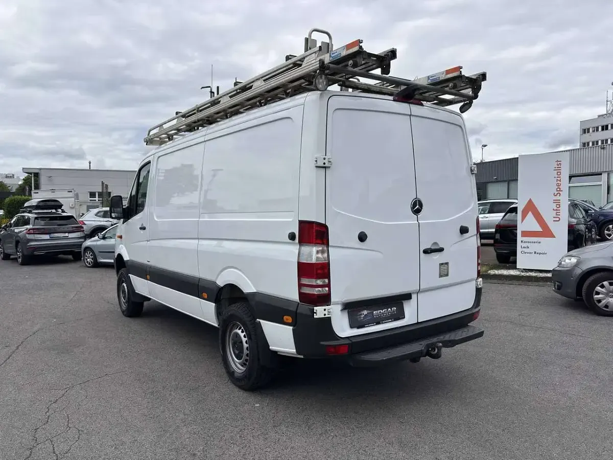 Gebraucht Mercedes Sprinter 129 PS (94 kW) 2015 Arktikweiß Van