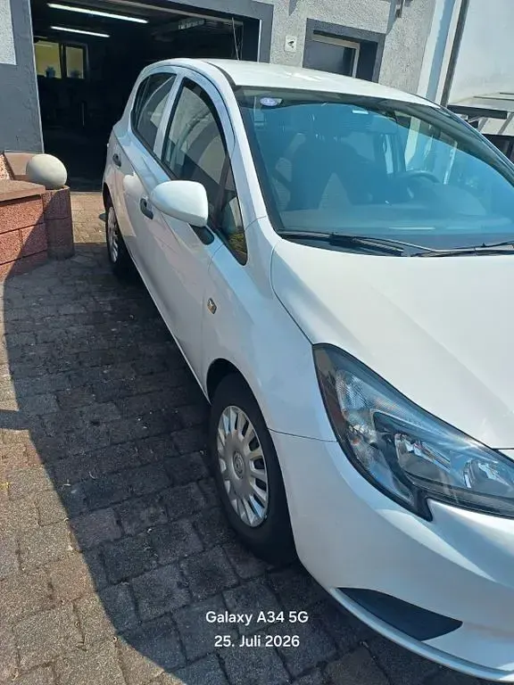 Gebraucht Opel Corsa 90 PS (66 kW) 2018 Weiß Kleinwagen