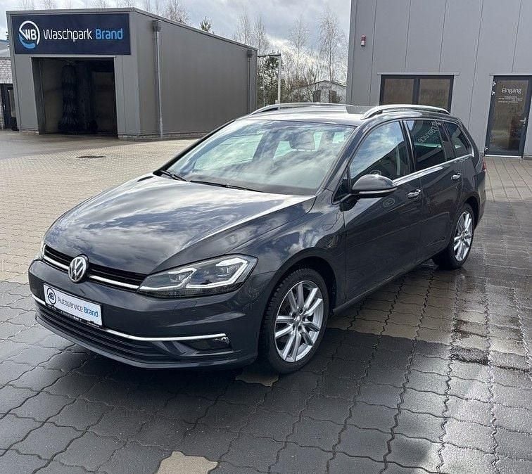Gebraucht VW Golf VII Highline 150 PS (110 kW) 2020 Grau Kombi