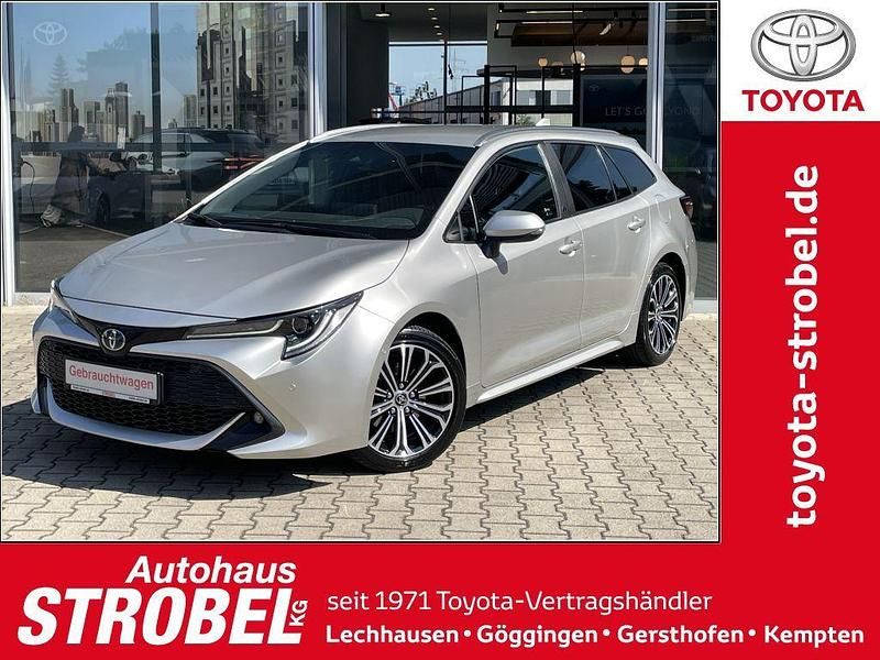 Cosmicsilber metallic Gebraucht 2022 Toyota Corolla Team Kombi | 23.990 € (Guter Preis) - Bild 1/4