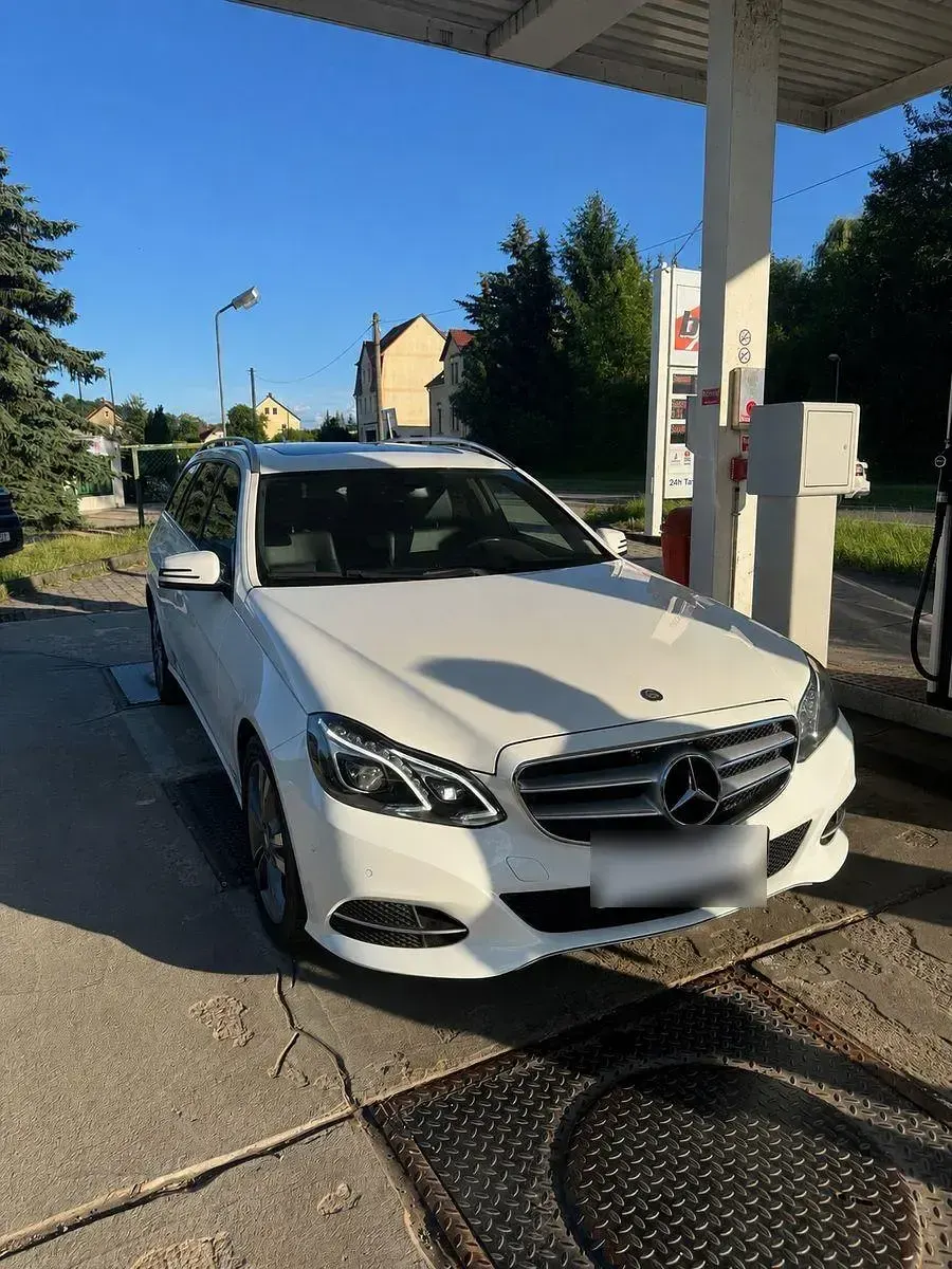 Gebraucht Mercedes E350 Avantgarde 252 PS (185 kW) 2015 Weiß Kombi
