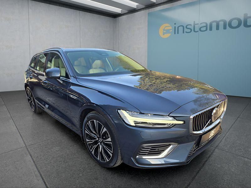 Gebraucht Volvo V60 455 PS (334 kW) 2022 Blau Kombi