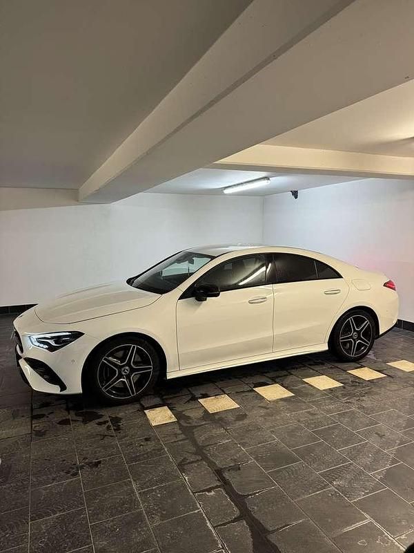Gebraucht Mercedes CLA250 AMG line 224 PS (164 kW) 2024 Weiß Coupé