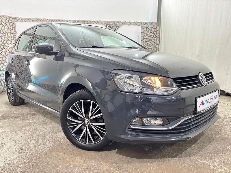 Grau Gebraucht 2016 VW Polo Allstar Limousine | 10.971 € (Fairer Preis) - Bild 1/4