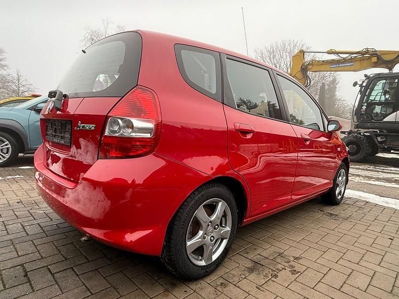 Gebraucht Honda Jazz LS 77 PS (56 kW) 2008 Rot Kleinwagen