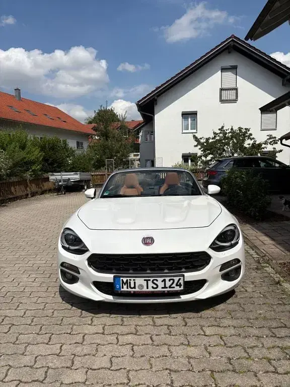 Gebraucht Fiat 124 Spider Lusso 140 PS (102 kW) 2019 Weiß Cabrio