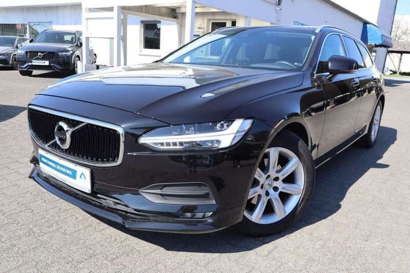 Onyx black Gebraucht 2018 Volvo V90 Momentum Kombi | 17.888 € (Fairer Preis) - Bild 1/2