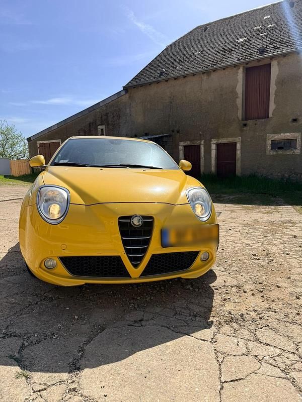 Gebraucht Alfa Romeo MiTo 77 PS (56 kW) 2012 Gelb Kleinwagen