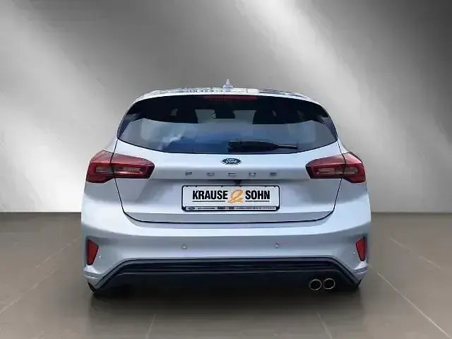 Usata Ford Focus ST-Line 116 CV (85 kW) 2024 Argento Berlina