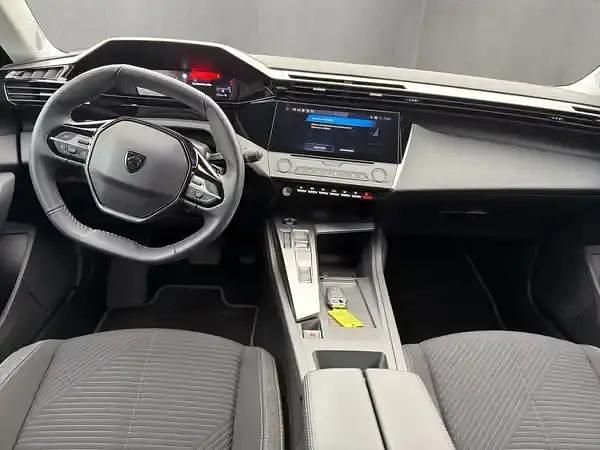 Gebraucht Peugeot 308 Active 131 PS (96 kW) 2023 Artense silber Limousine