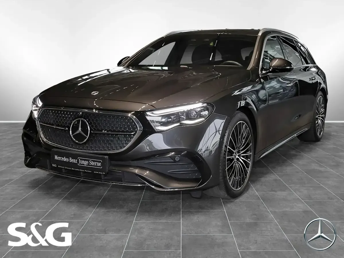 Gebraucht Mercedes E300 AMG 204 PS (150 kW) 2025 Kombi
