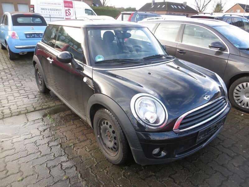 Gebraucht Mini ONE 75 PS (55 kW) 2009 Schwarz Kleinwagen