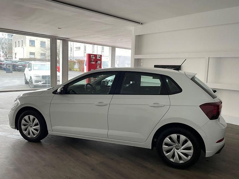 Gebraucht VW Polo Life 80 PS (58 kW) 2023 Weiß Kleinwagen