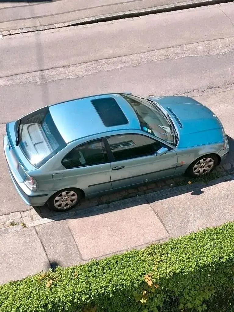 Gebraucht BMW 318 143 PS (105 kW) 2004 Grau Coupé
