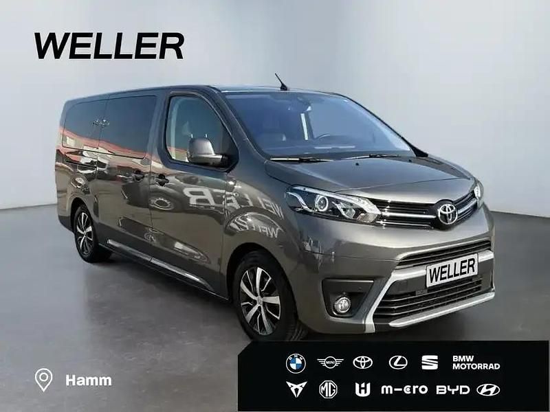 Gebraucht Toyota Proace Executive 177 PS (130 kW) 2024 Basaltgrau metallic Van / Kleinbus