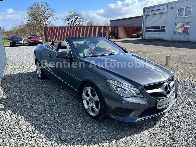 Gebraucht Mercedes E200 Sport 184 PS (135 kW) 2016 Grau Cabrio