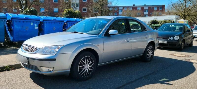 Grau Gebraucht 2006 Ford Mondeo Limousine | 2.950 € (Etwas zu teuer) - Bild 1/4