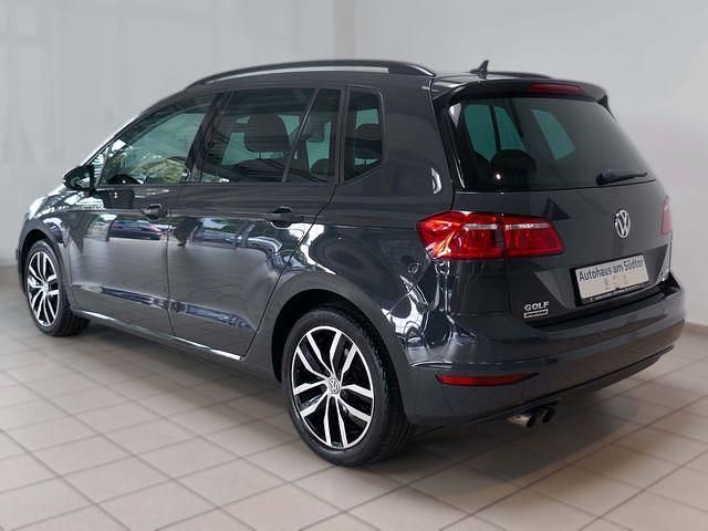 Second-hand VW Golf VII Sound 150 CP (110 kW) 2017 Berlinǎ