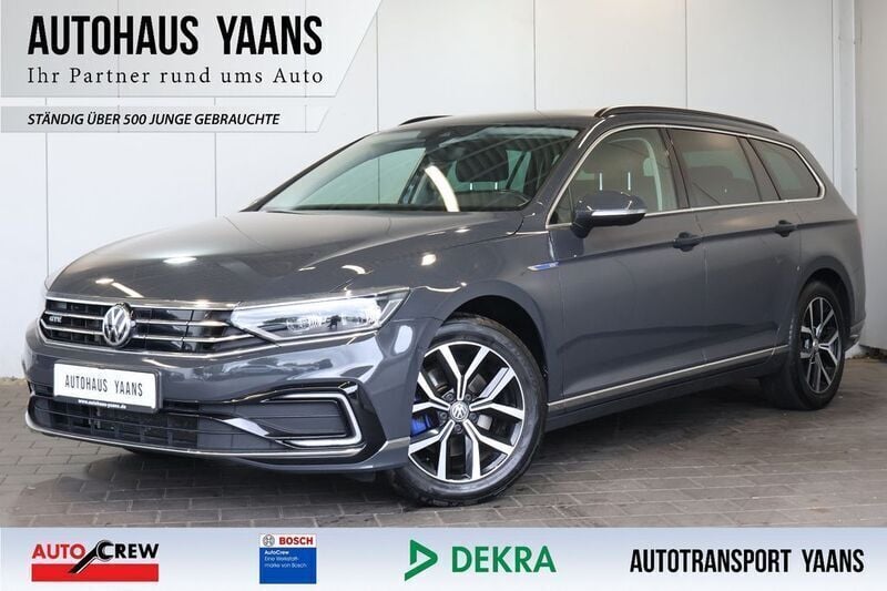 Grau Gebraucht 2020 VW Passat GTE Limousine | 17.989 € (Superpreis) - Bild 1/4