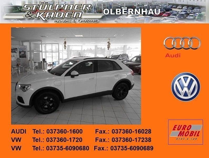 Weiß Gebraucht 2021 Audi Q3 SUV | 25.990 € (Guter Preis) - Bild 1/4