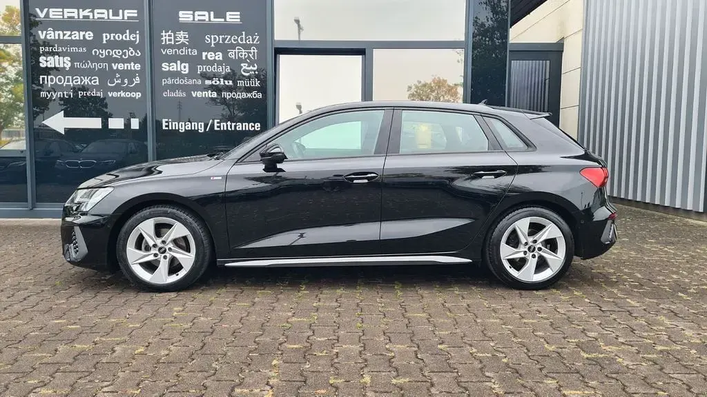 Gebraucht Audi A3 S-Line 116 PS (85 kW) 2022 Schwarz Limousine