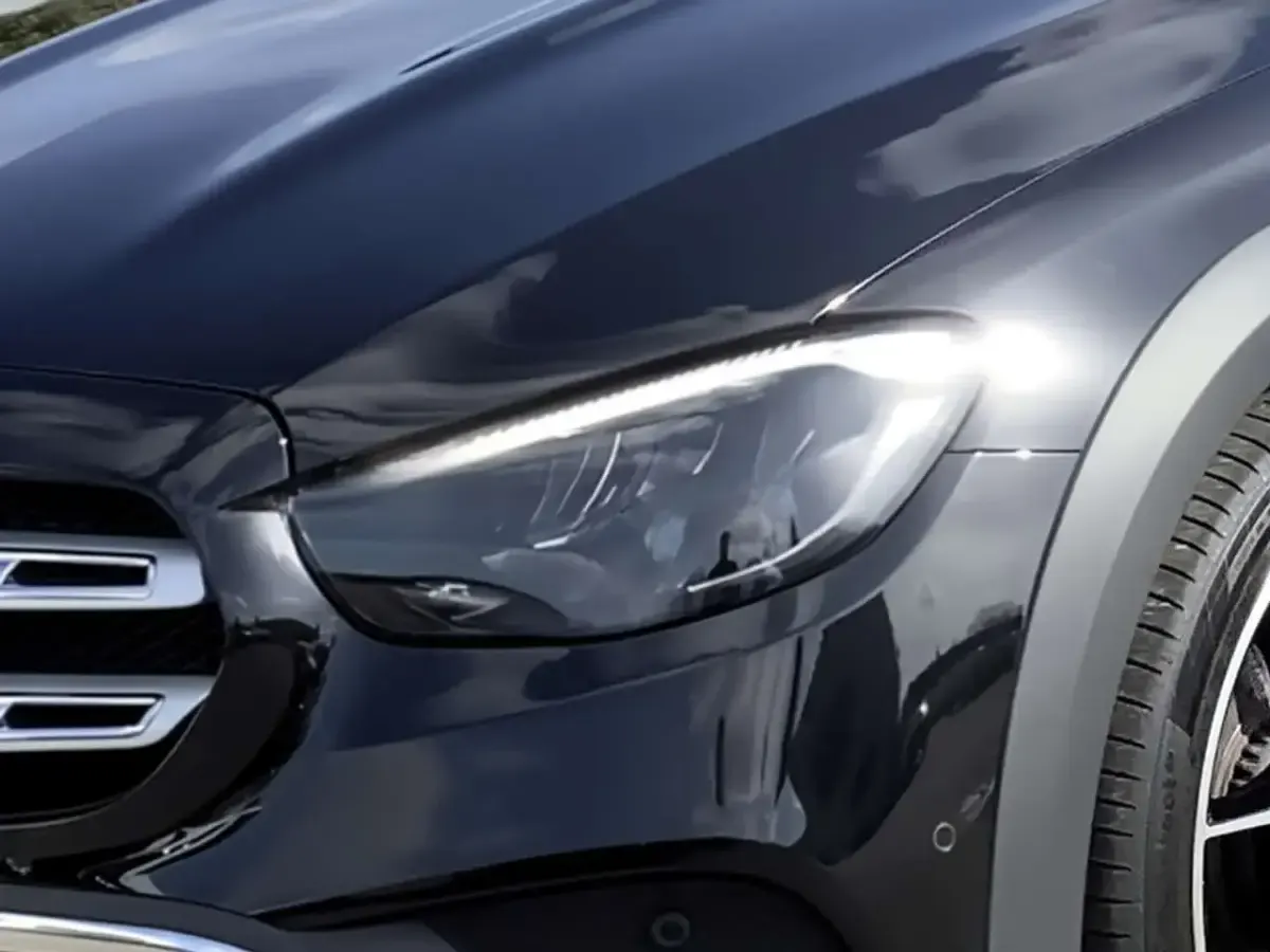 Gebraucht Mercedes E450 AMG 367 PS (269 kW) 2021 Schwarz Limousine