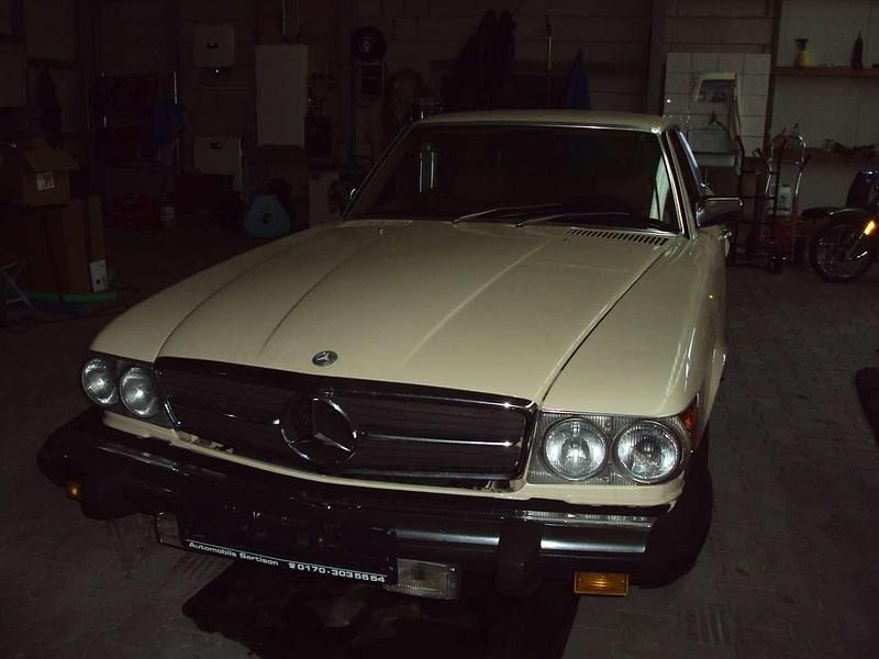 Gebraucht Mercedes SLC380 218 PS (160 kW) 1981 Beige Coupé