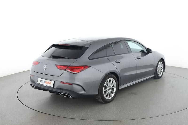 Gebraucht Mercedes CLA200 Shooting Brake AMG line 163 PS (119 kW) 2021 Grau Kombi