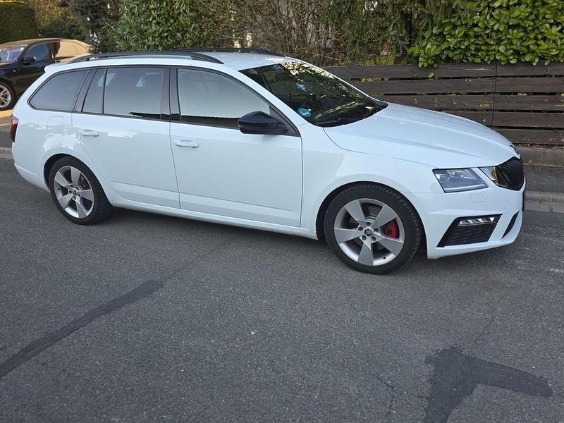 Gebraucht Skoda Octavia RS 184 PS (135 kW) 2018 Weiß Kombi