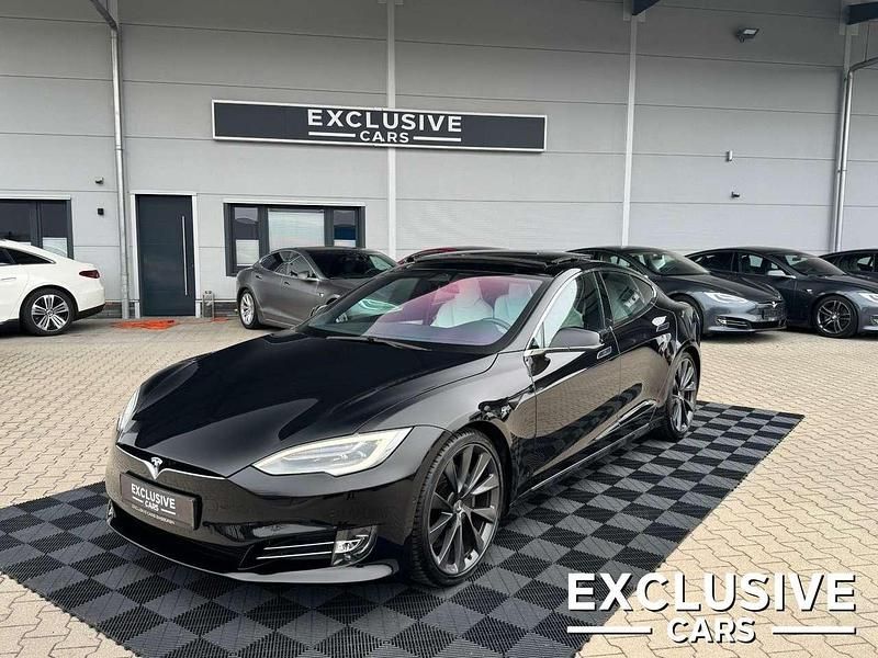 Gebraucht Tesla Model S 386 kW (525 PS) 2018 Obsidian black metallic Kleinwagen