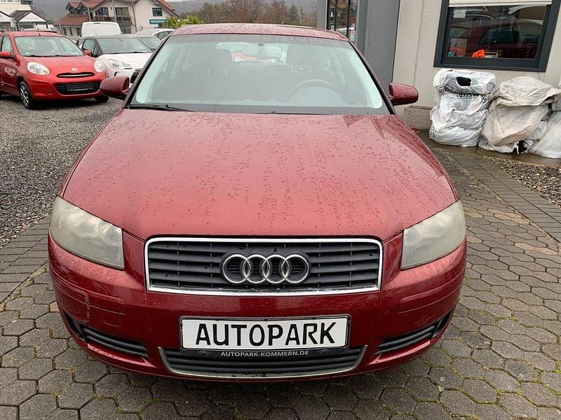 Gebraucht Audi A3 Attraction 102 PS (75 kW) 2004 Rot Limousine