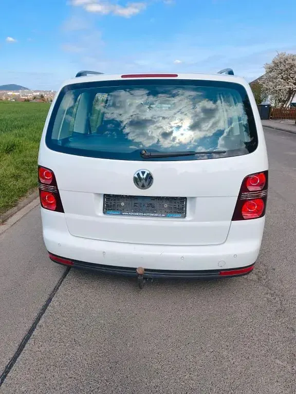 Gebraucht VW Touran United 140 PS (102 kW) 2008 Weiß Van / Kleinbus