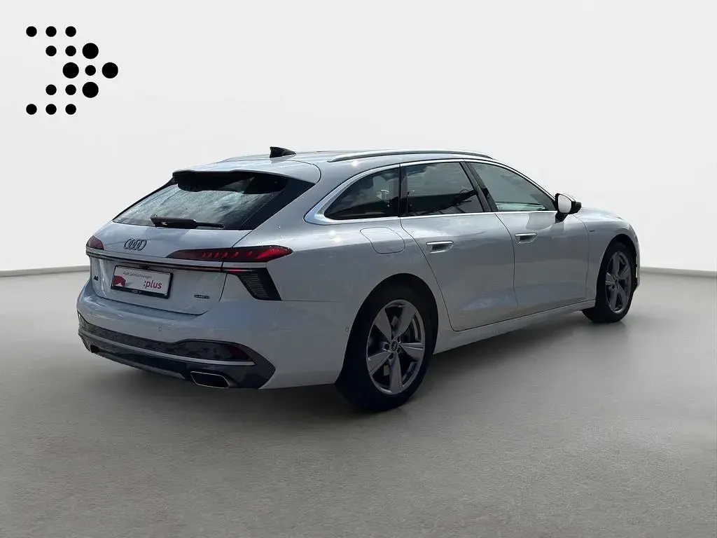 Gebraucht Audi A6 S-Line 299 PS (219 kW) 2025 Gletscherweiß metallic Kombi