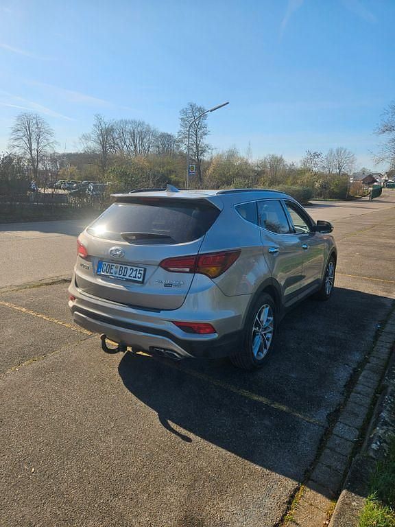 Gebraucht Hyundai Santa Fe Premium 200 PS (147 kW) 2016 Grau SUV