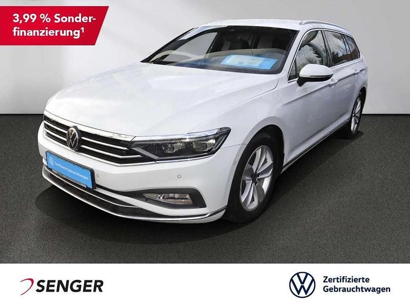 Gebraucht VW Passat Elegance 150 PS (110 kW) 2022 Gletscherweiß Kombi