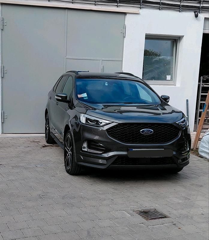 Grau Gebraucht 2020 Ford Edge ST-Line SUV | 22.500 € (Guter Preis) - Bild 1/4