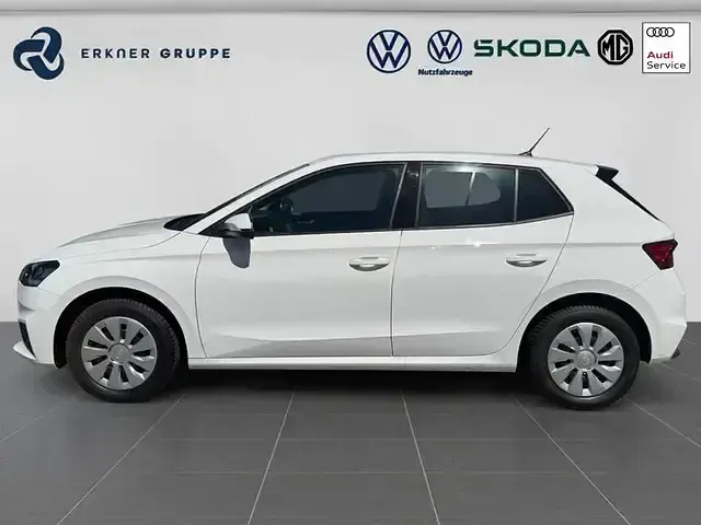 Gebraucht Skoda Fabia Active 80 PS (58 kW) 2023 Candyweiß Kleinwagen