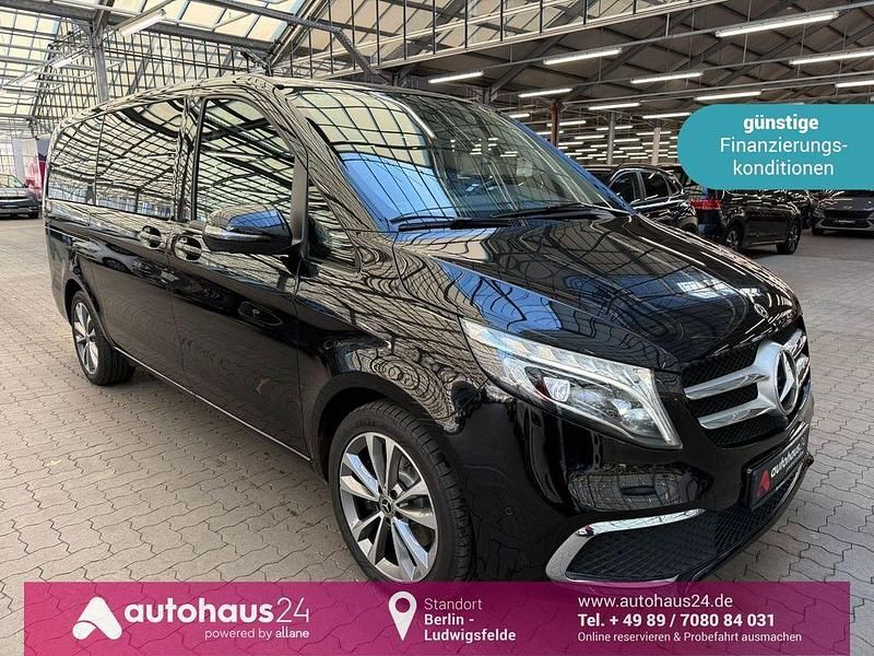 Schwarz Gebraucht 2021 Mercedes V300 Avantgarde Edition Van / Kleinbus | 52.770 € (Superpreis) - Bild 1/4
