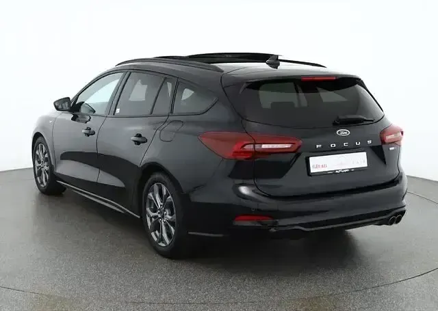 Gebraucht Ford Focus ST-Line X 155 PS (114 kW) 2024 Schwarz Kombi