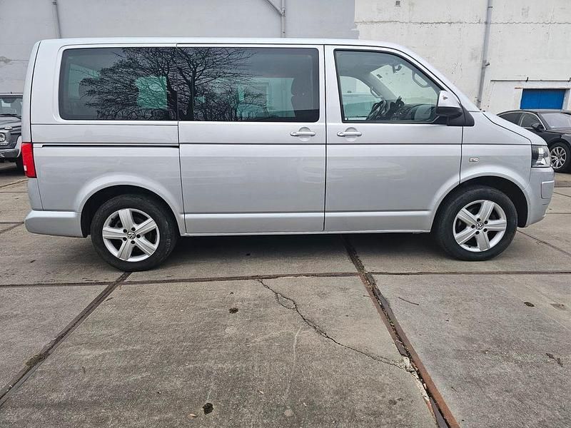 Gebraucht VW T5 140 PS (102 kW) 2010 Grau Van