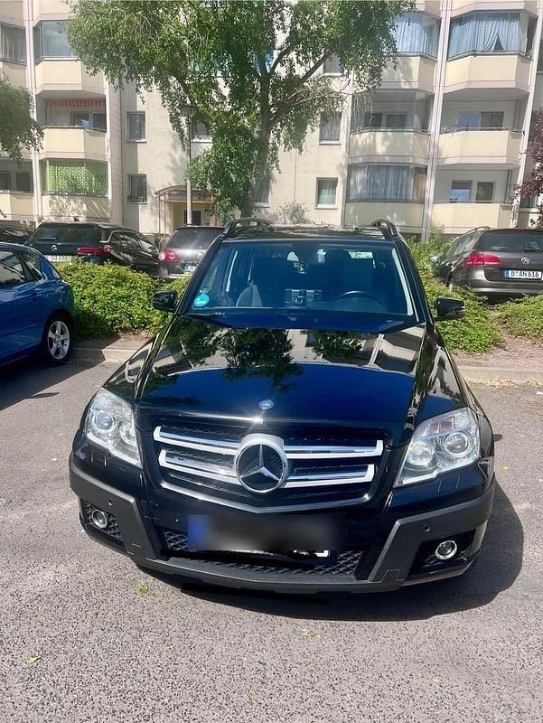 Schwarz Gebraucht 2009 Mercedes GLK350 SUV | 8.000 € (Fairer Preis) - Bild 1/4