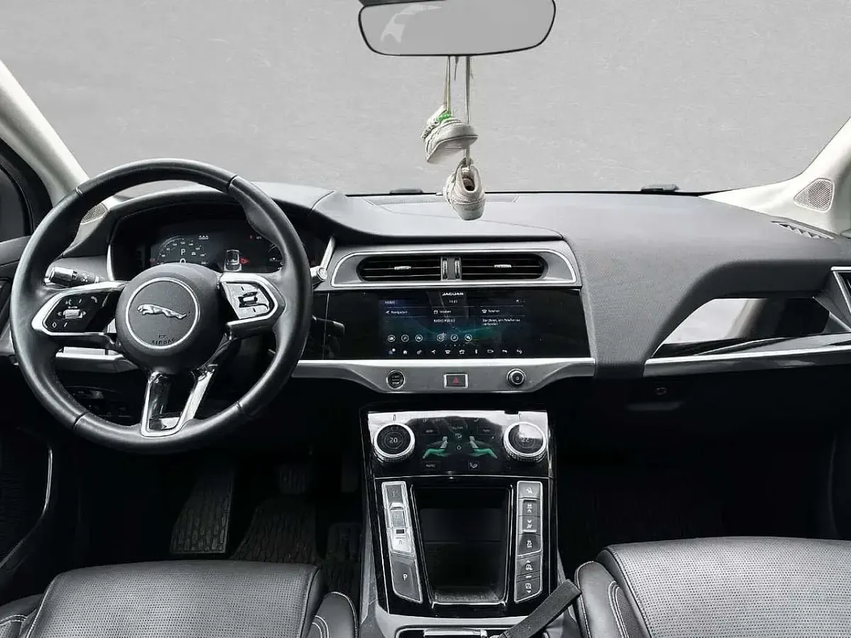 Używany Jaguar I-Pace 294 kW (400 KM) 2019 Srebrny SUV