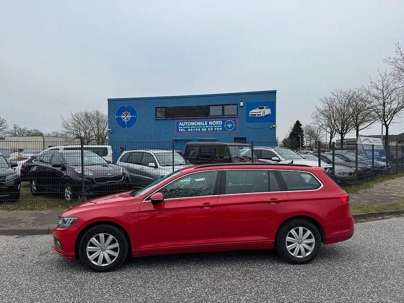 Gebraucht VW Passat Edition 150 PS (110 kW) 2020 Rot Kombi