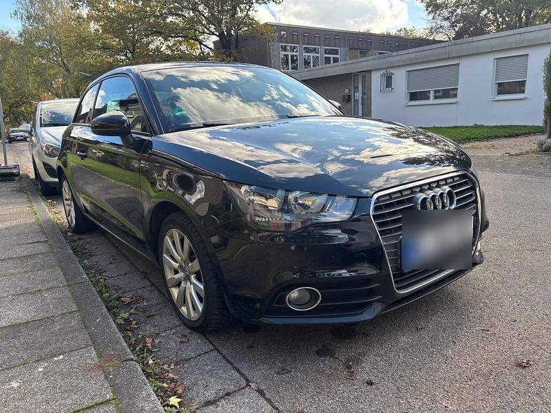 Schwarz Gebraucht 2013 Audi A1 Sportback Ambition Kleinwagen | 6.000 € (Fairer Preis) - Bild 1/4