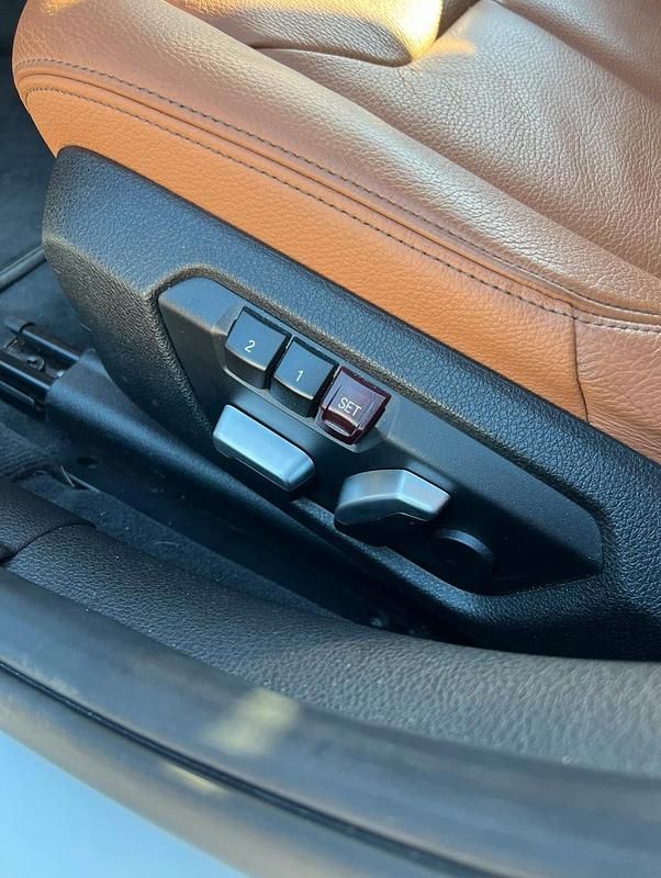 Gebraucht BMW 330e iPerformance 251 PS (184 kW) 2018 Weiß Limousine